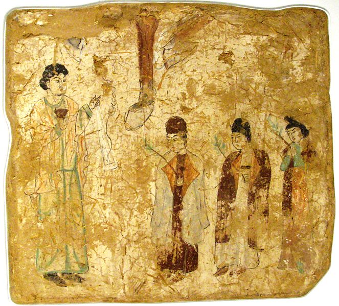 Nástěná malba v nestoriánském kostele v Gaochangu, Čína, (683–770 n. l.). Vyobrazení převzato z http://en.wikipedia.org, originál uložen v berlínském Dahlem Museum. Je zbytečné se dohadovat, jestli na asijském obrázku vidíme řecký Paridův soud nebo českého Přemysla s Kazi, Tetou a Libuší. Jedná se héroje 19letého cyklu, kterému se nabízejí tři sestry, správně původně matka nabízí jednu ze svých dcer. Heroi_a_tri_bohyne_Museum_fr_Indische_Kunst_Dahlem_Berlin_Mai_2006_061